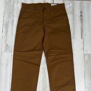 NWT GAP Mens Pants 34x34 Khaki Chinos Relaxed Performance Palomino Solid Brown